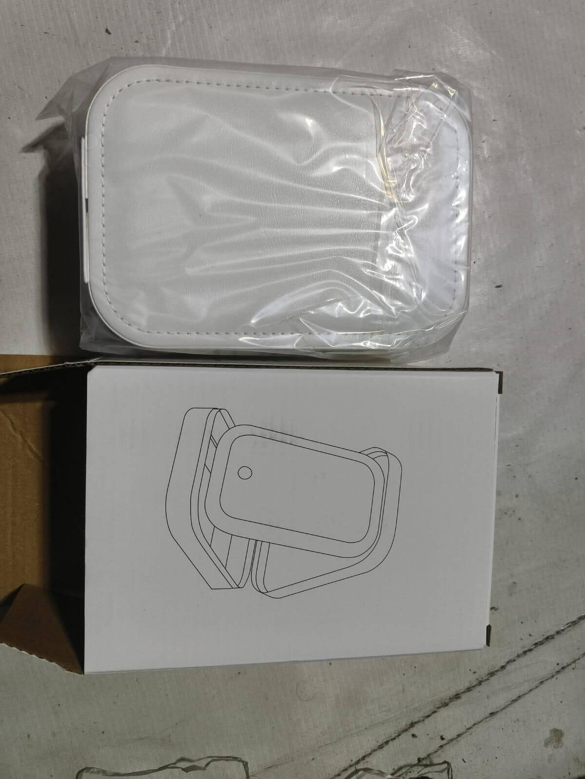 LED Mirror Jewelry Box White — Leather-Look Finish, Adjustable Inserts, Keeps Necklaces, Rings, Earrings Organized